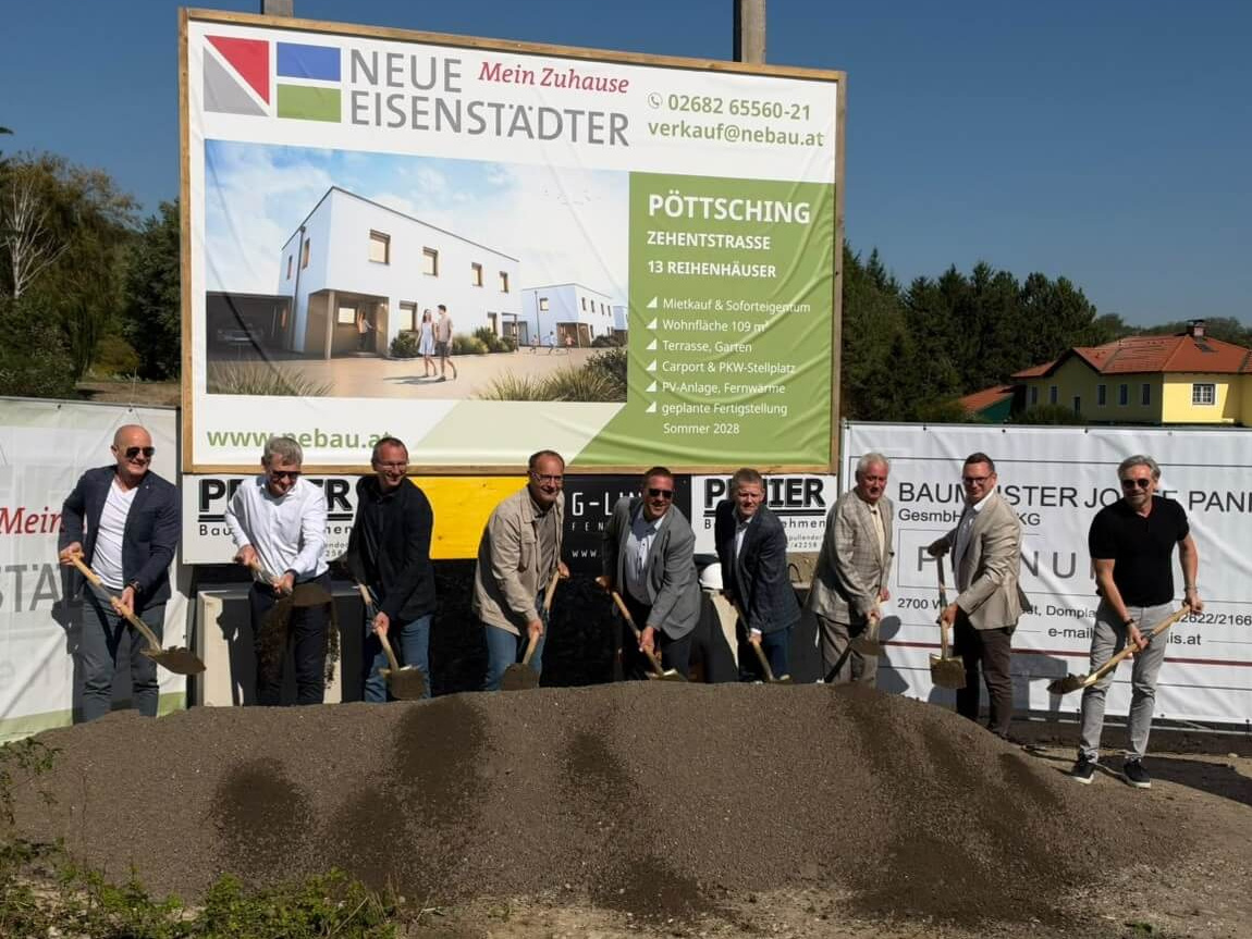 Spatenstich für 13 Reihenhäuser in Pöttsching Projektbeteiligte beim Spatenstich für 13 neue Reihenhäuser in der Zehentstraße in Pöttsching.