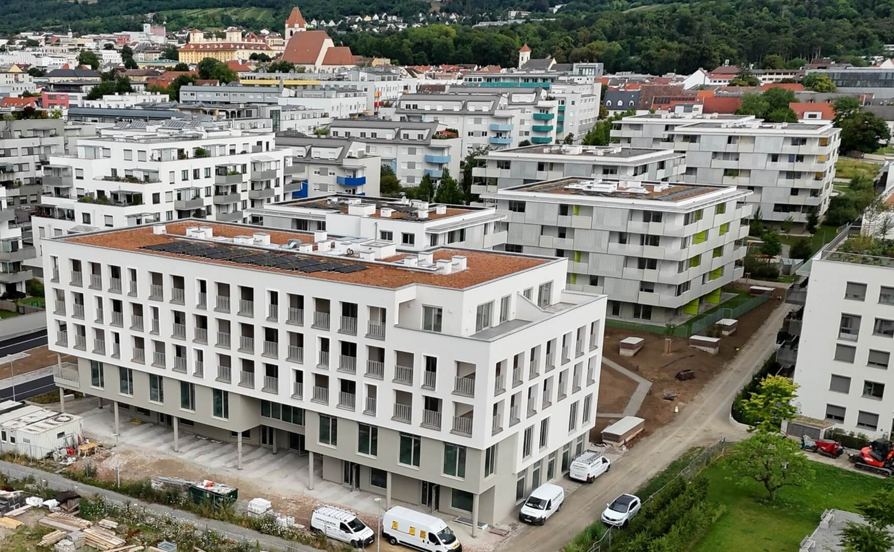 Luftaufnahme des neu gestalteten Quartiers mit Blick auf Eisenstadt