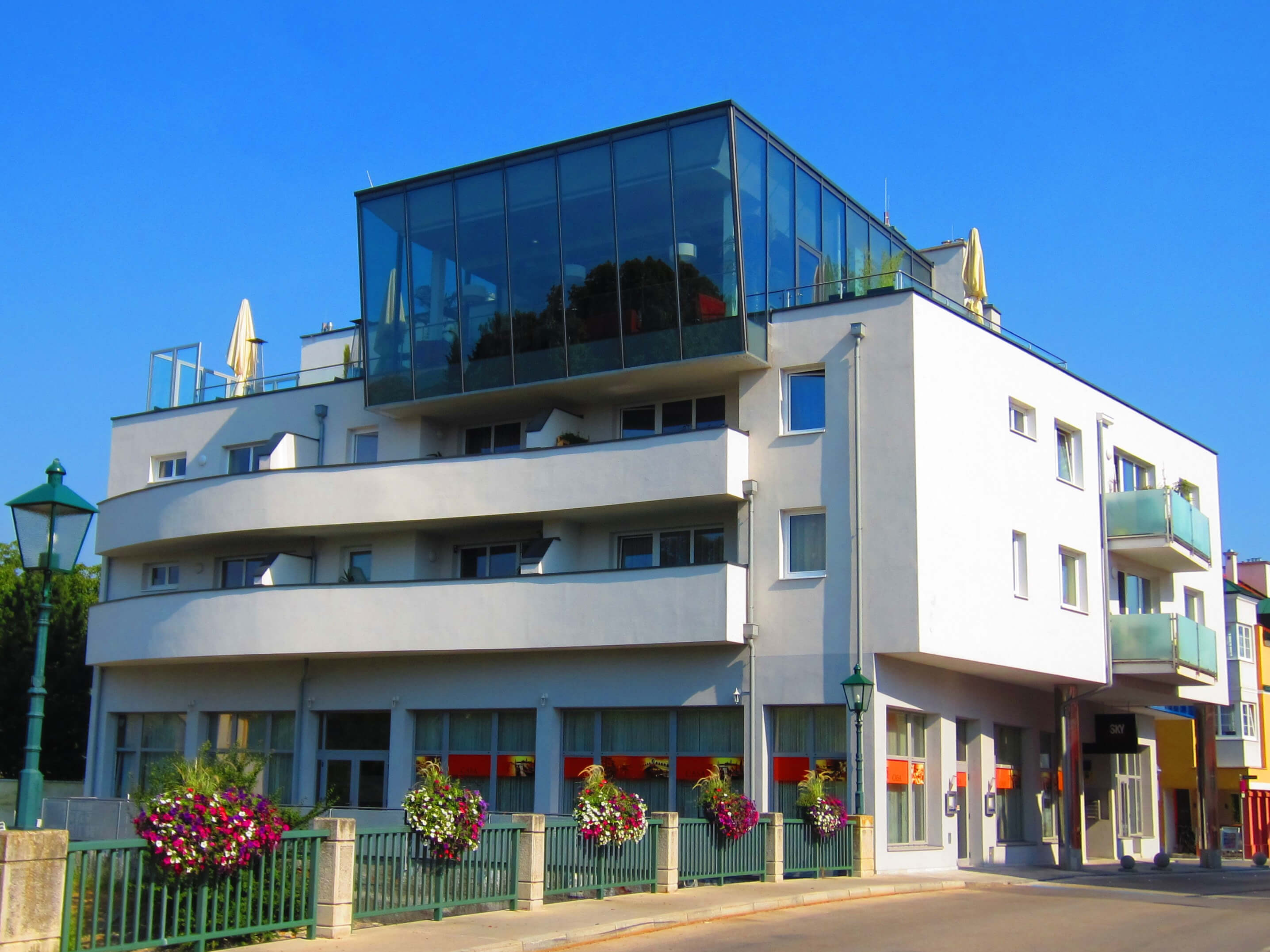 Leobersdorf Hauptstraße Skylounge