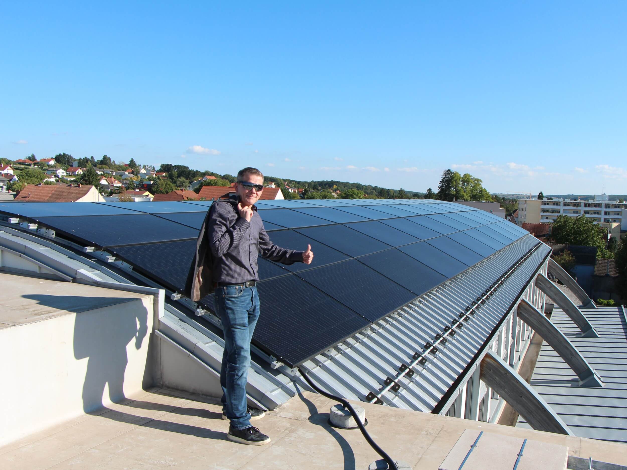 Neue Photovoltaik Anlage in Betrieb